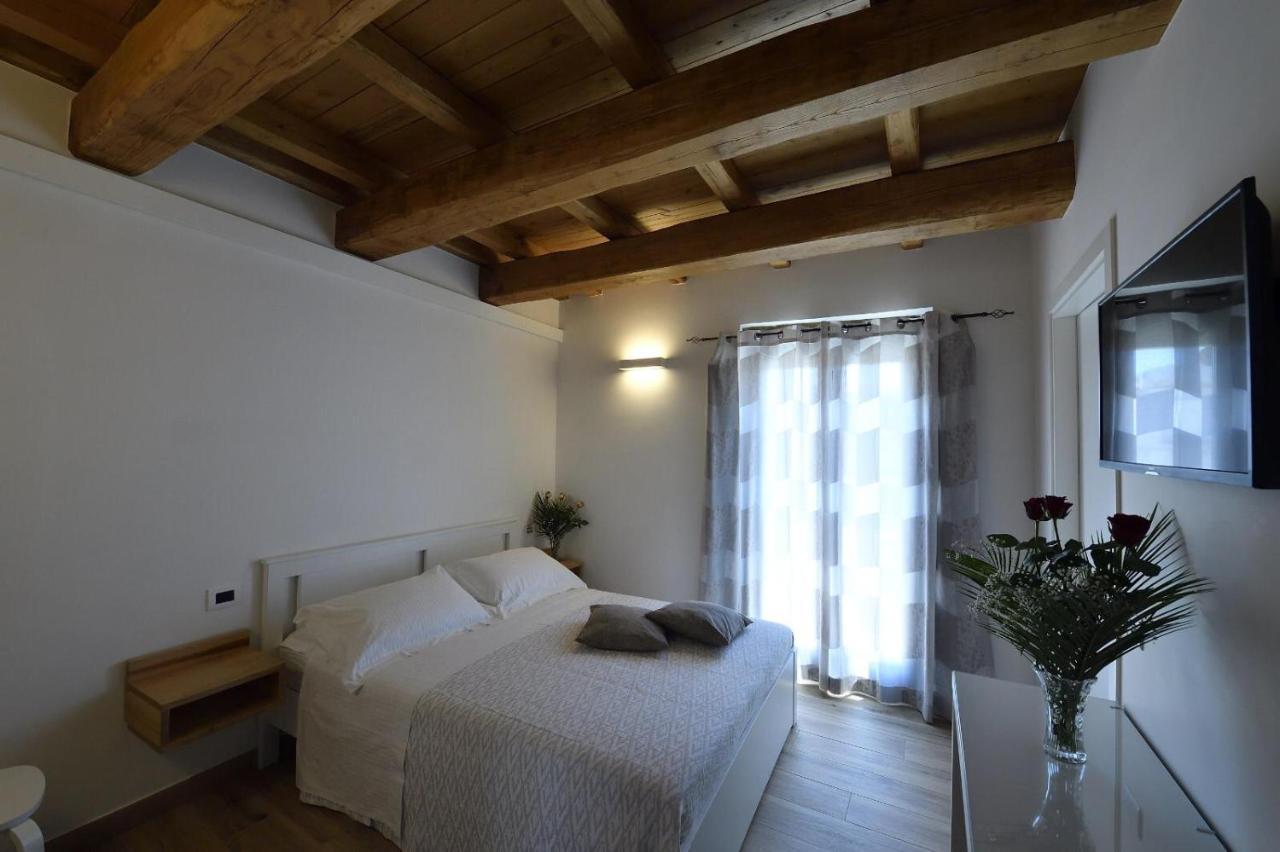 Le Benedettine Affittacamere Relais Fondi Kültér fotó